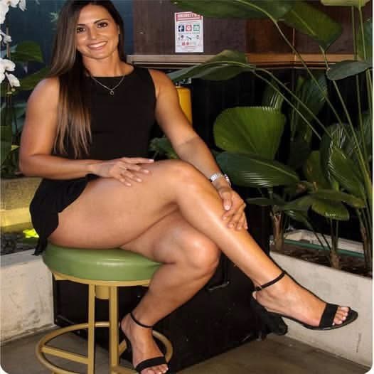 ¿Qué significa cuando una mujer cruza las piernas? Lo que dice la psicología