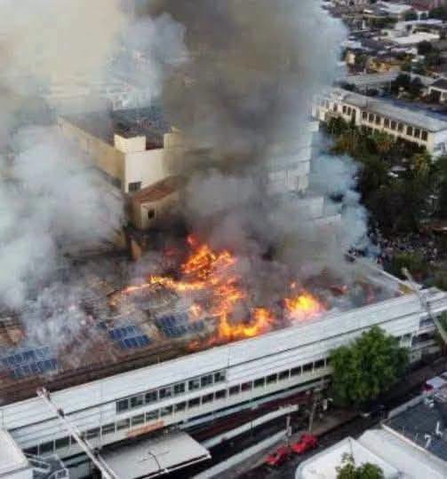 ¿Se incendió un hospital con más de 100 pacientes? Esto es lo que realmente muestra la imagen viral