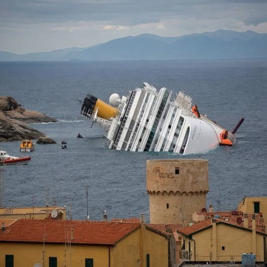 ¿Se volcó un crucero hace unos minutos? Esto es lo que realmente muestra la fotografía viral