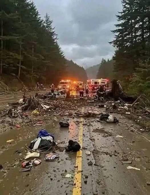 ¿Accidente en carretera dejó 45 muertos? La imagen viral no confirma esa cifra y podría estar fuera de contexto