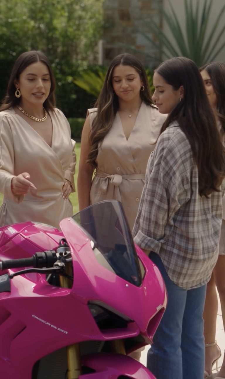 La dueña secreta: presumió una Ducati fucsia sin saber quién era su verdadera propietaria